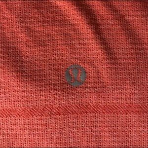 🍋 Lululemon run swiftly Tee 🍋